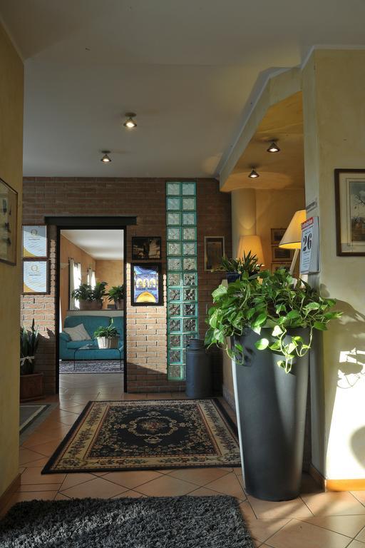 Hotel Parco Castelvetro Piacentino Bagian luar foto