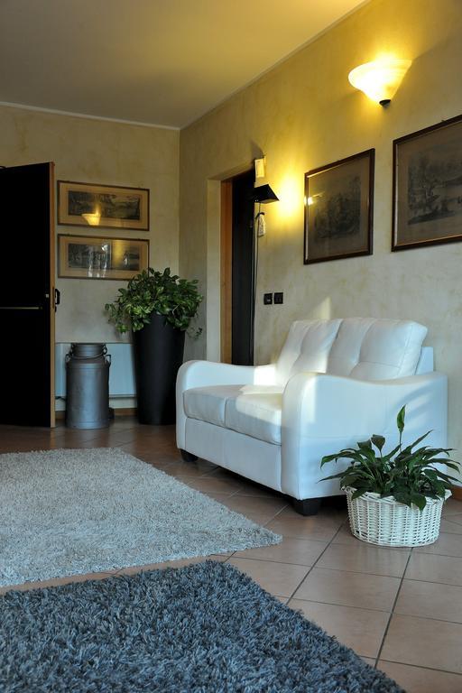 Hotel Parco Castelvetro Piacentino Bagian luar foto