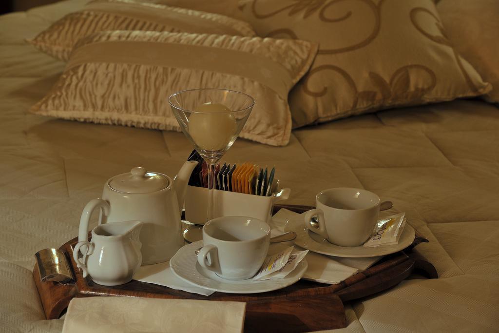 Hotel Parco Castelvetro Piacentino Ruang foto